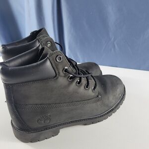 Timberland black boots..size 5